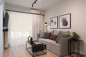 Modern Apartment in Athens with Balcony