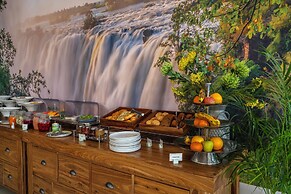 Waterfalls Lodge