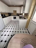 3-bed City Retreat - Sleeps 7, Garden & Parking