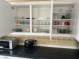 3-bed City Retreat - Sleeps 7, Garden & Parking
