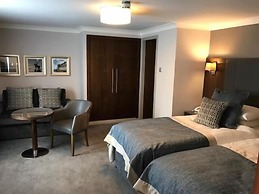 The Golden Lion Hotel