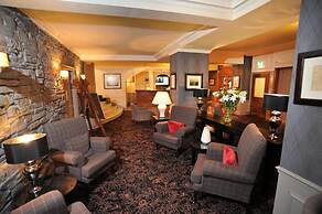 The Golden Lion Hotel