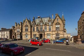 The Golden Lion Hotel