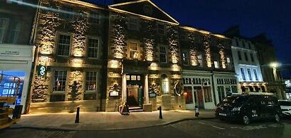 The Golden Lion Hotel