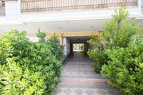 Simon Apartment by Rentalspro