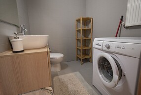 Simon Apartment by Rentalspro