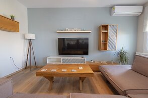 Simon Apartment by Rentalspro