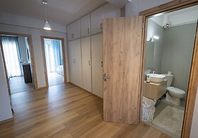 Simon Apartment by Rentalspro