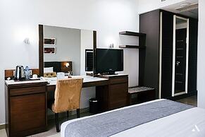 Avenue Suites