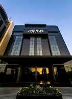 Avenue Suites