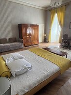 Chateau de Busset