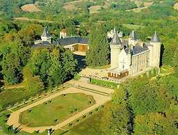 Chateau de Busset