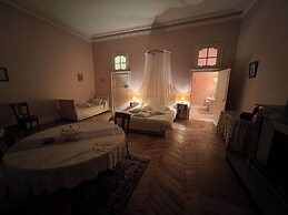 Chateau de Busset