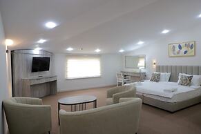 Emily Grand Palace Hotel