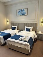 Emily Grand Palace Hotel