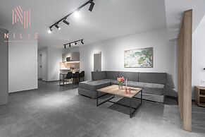 P30, Nilie Hospitality MGMT