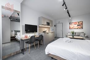 P30, Nilie Hospitality MGMT