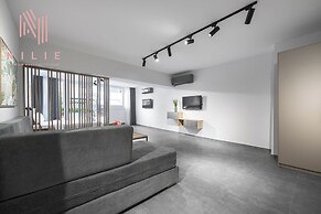 P30, Nilie Hospitality MGMT