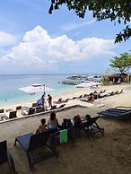 Mactan Newtown Family Suite Room