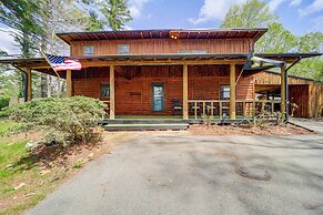 2 Mi to Appalachian State: Cabin w/ Outdoor Spaces