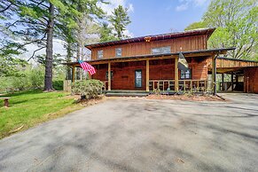 2 Mi to Appalachian State: Cabin w/ Outdoor Spaces