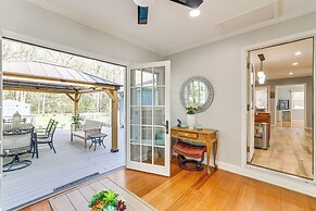 Group Getaway w/ Outdoor Oasis in Southington!