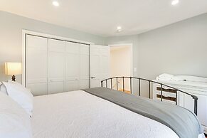 Group Getaway w/ Outdoor Oasis in Southington!