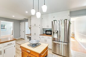 Group Getaway w/ Outdoor Oasis in Southington!