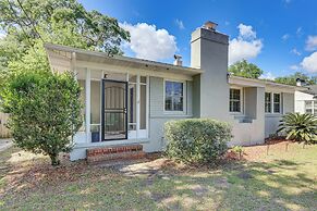 4 Mi to Dtwn Jacksonville: Chic Home w/ Porch!