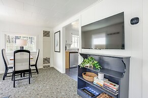 Walk to Beach & Dtwn: Frankfort Cottage w/ BBQ