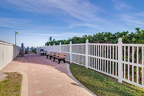 Ocean Access, Mini Golf & Pools: Jensen Beach Gem