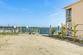 Ocean Access, Mini Golf & Pools: Jensen Beach Gem