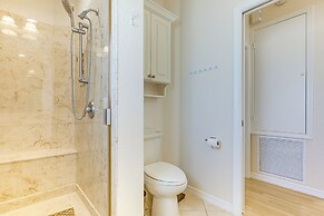 Ocean Access, Mini Golf & Pools: Jensen Beach Gem