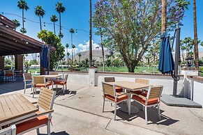 1 Mi to Shops on El Paseo: Condo w/ Pool Access!