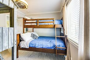 On-site Lake of the Ozarks Access: Camdenton Condo