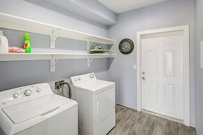 4 Mi to Casinos: Mtn-view Home in Bullhead City!