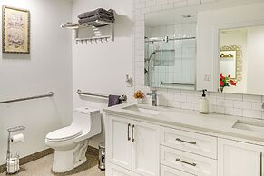 1 Mi to Rabobank Arena: Home w/ Gazebo!