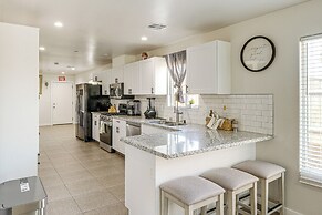 1 Mi to Rabobank Arena: Home w/ Gazebo!