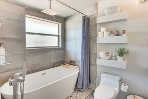 6 Mi to Sabino Canyon: Home w/ Patio in Tucson!