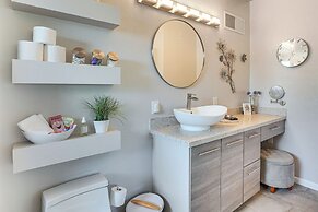 6 Mi to Sabino Canyon: Home w/ Patio in Tucson!