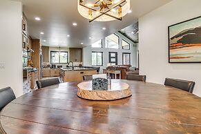 Outdoor Entertainment Area: Cabin in Show Low!