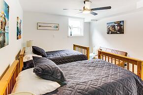 Newly Renovated Lake Bowen Home w/ Game Room!