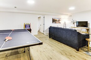 Newly Renovated Lake Bowen Home w/ Game Room!