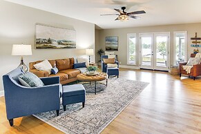 Newly Renovated Lake Bowen Home w/ Game Room!