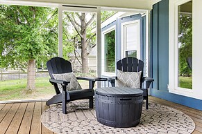 Newly Renovated Lake Bowen Home w/ Game Room!