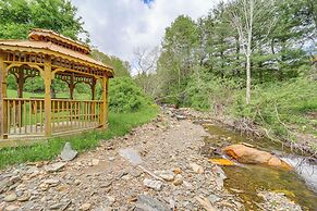 Creekside Gazebo + Mtn Views: Spacious Todd Home!