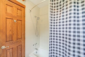 Creekside Gazebo + Mtn Views: Spacious Todd Home!