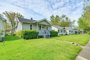 3 Mi to Dtwn Fort Wayne: Home w/ Deck & Yard!