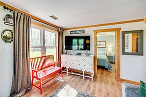 1 Mi to Lake Geneva: Cottage w/ On-site Hiking