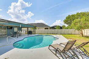 Private Pool & Spacious Yard: Cape Coral Getaway